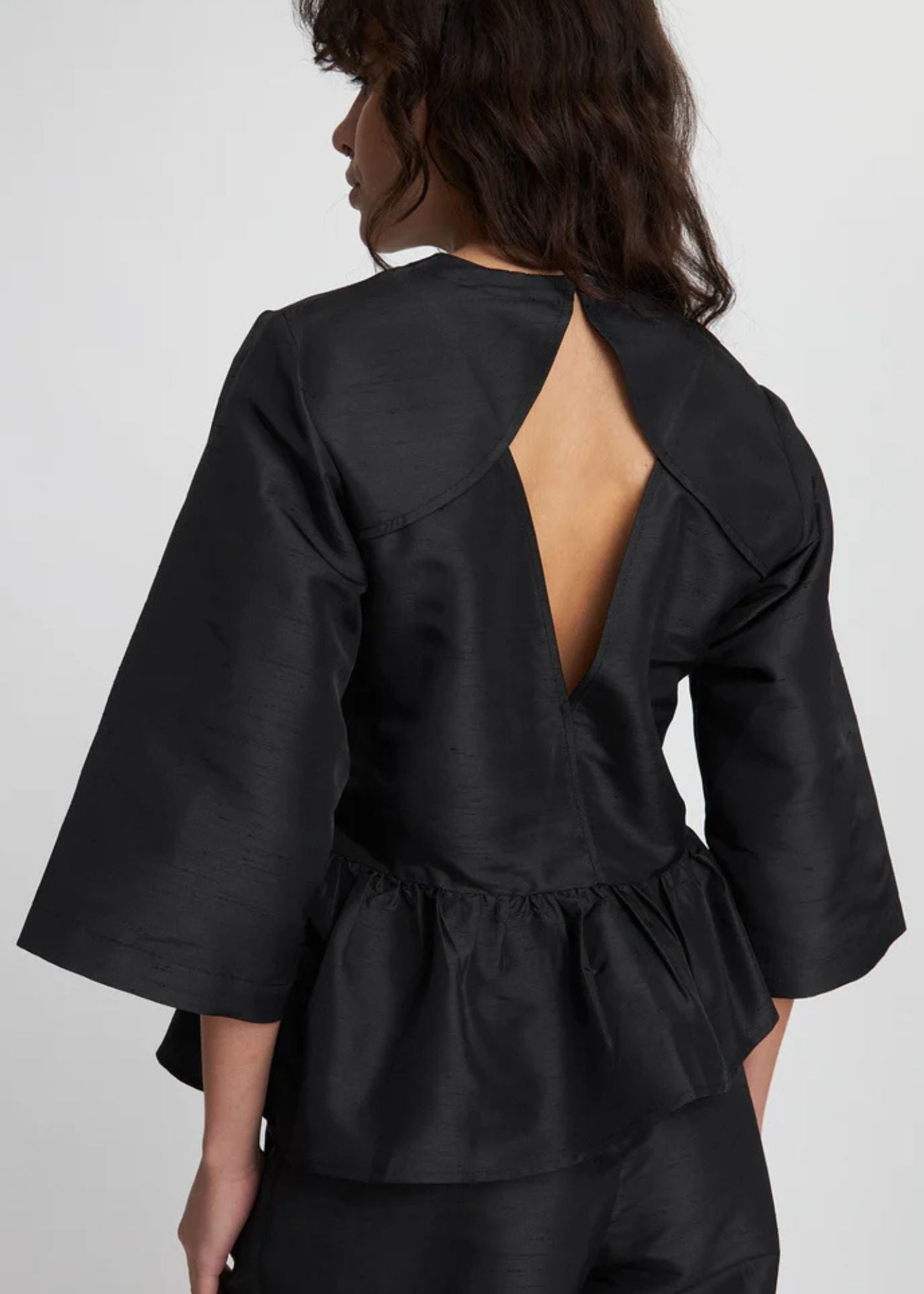Crispy Peplum Blouse-Black