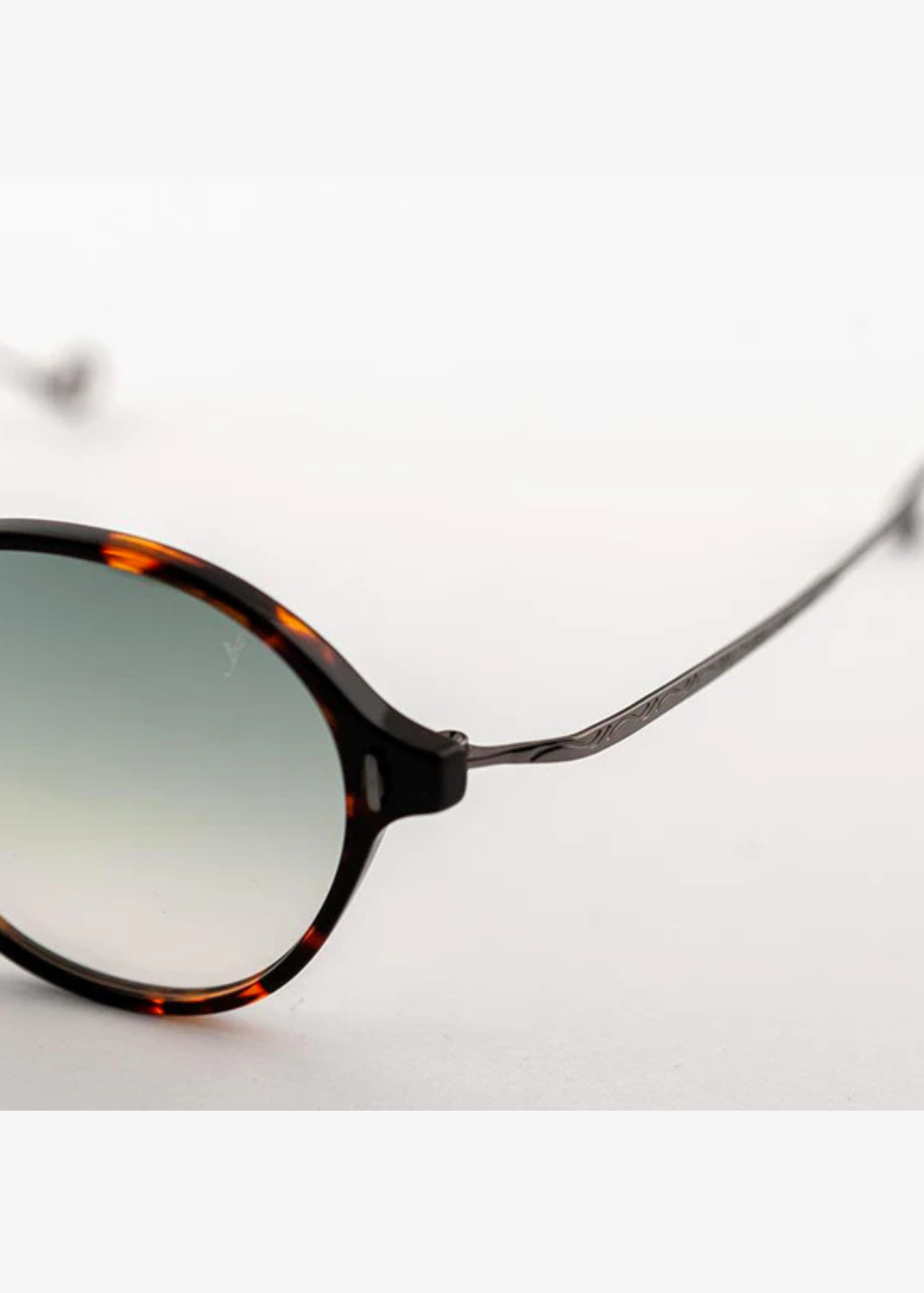 Elizabeth-Dark Avana/Green
