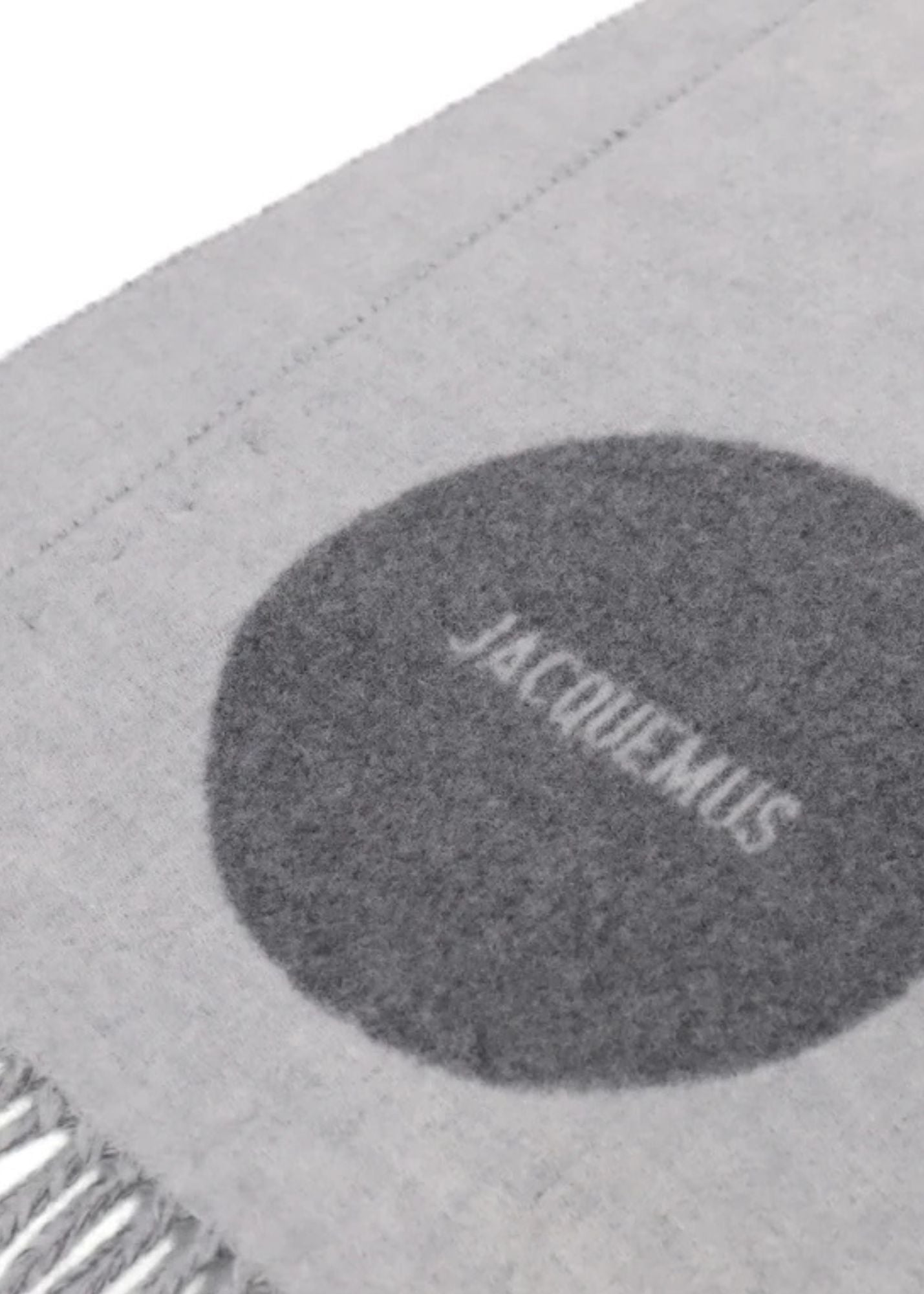 The Rond Carre Scarf-Grey