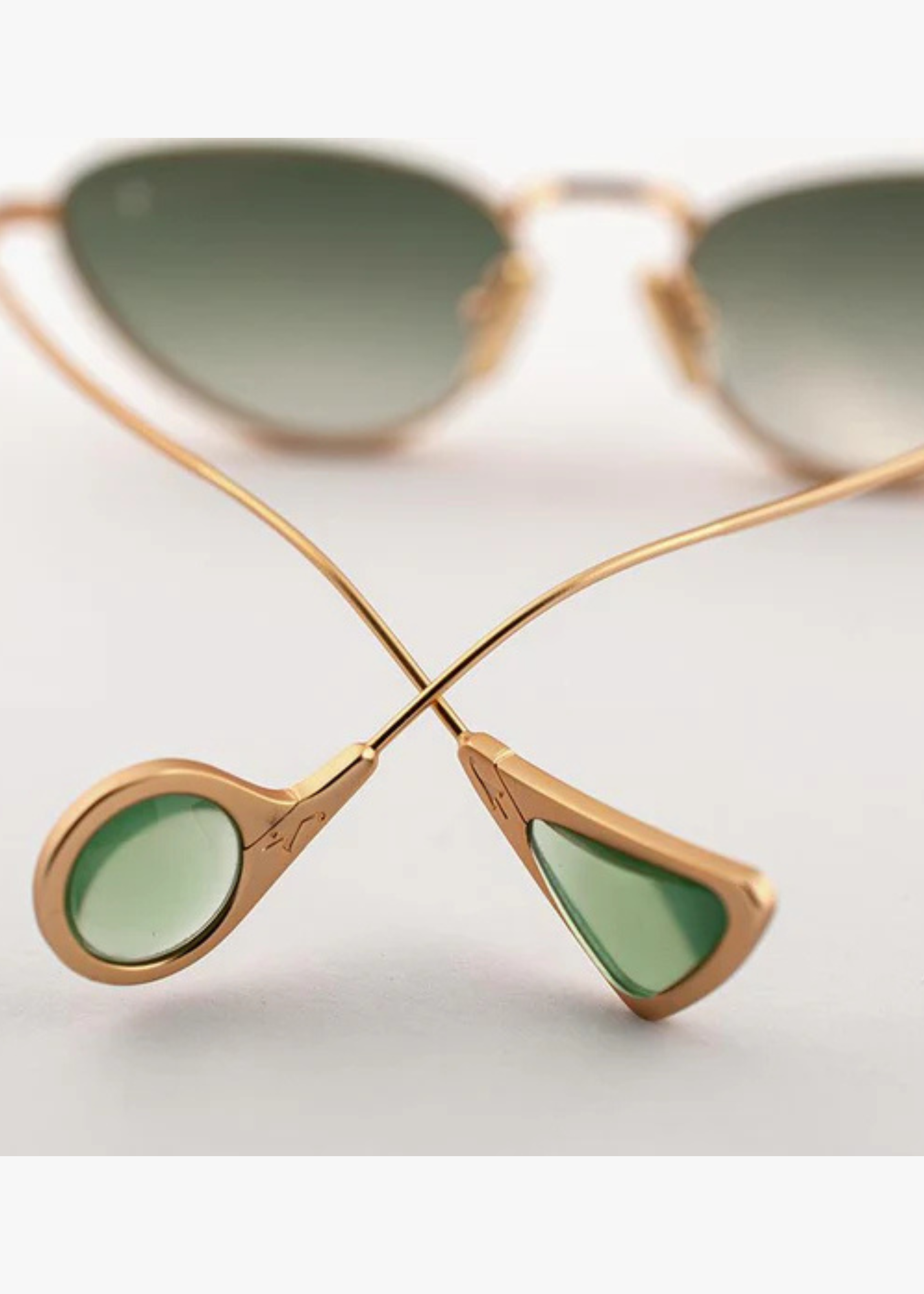 Alameda-Gold Matte/Green