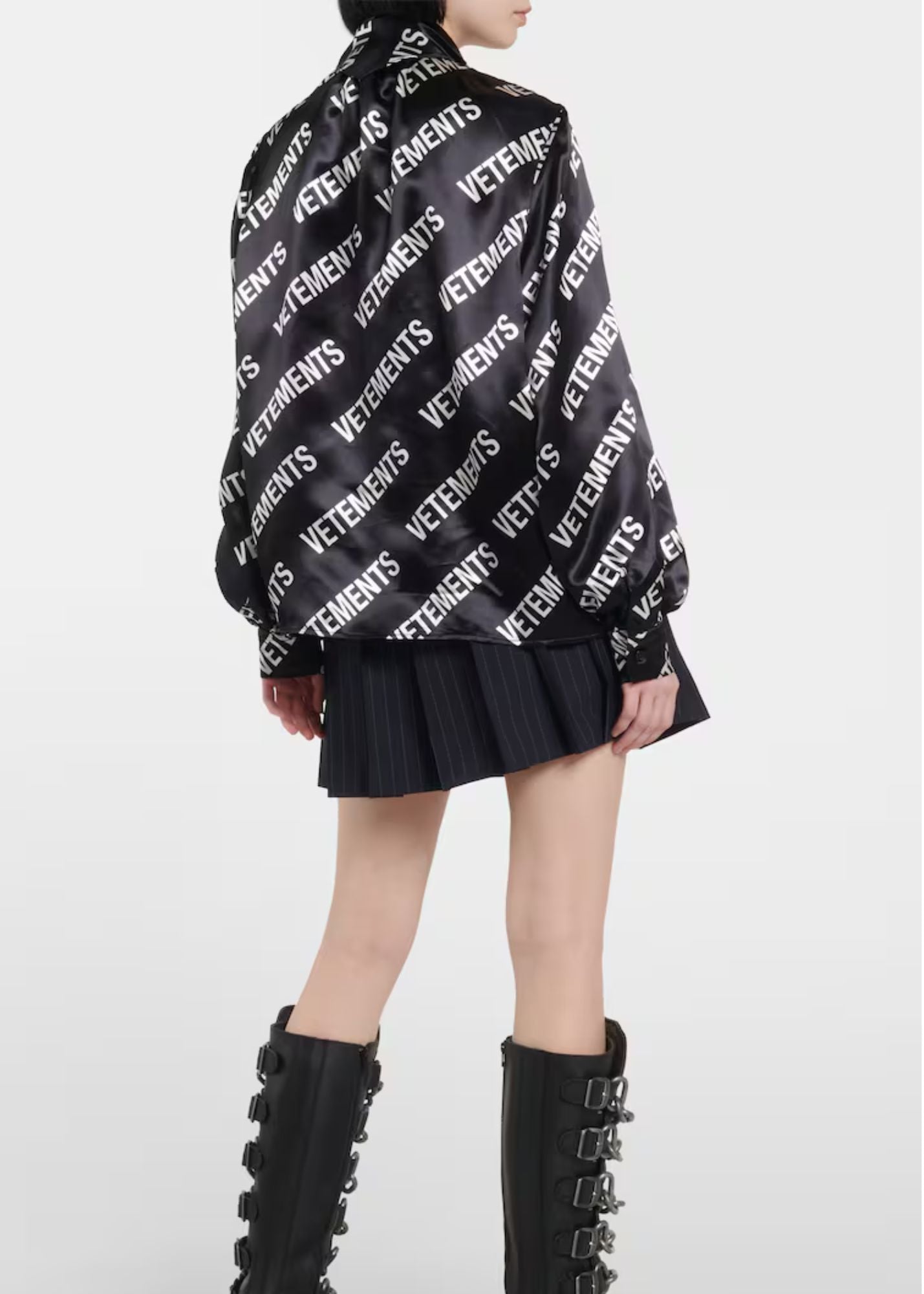 Logo Track Shirt-Black/White