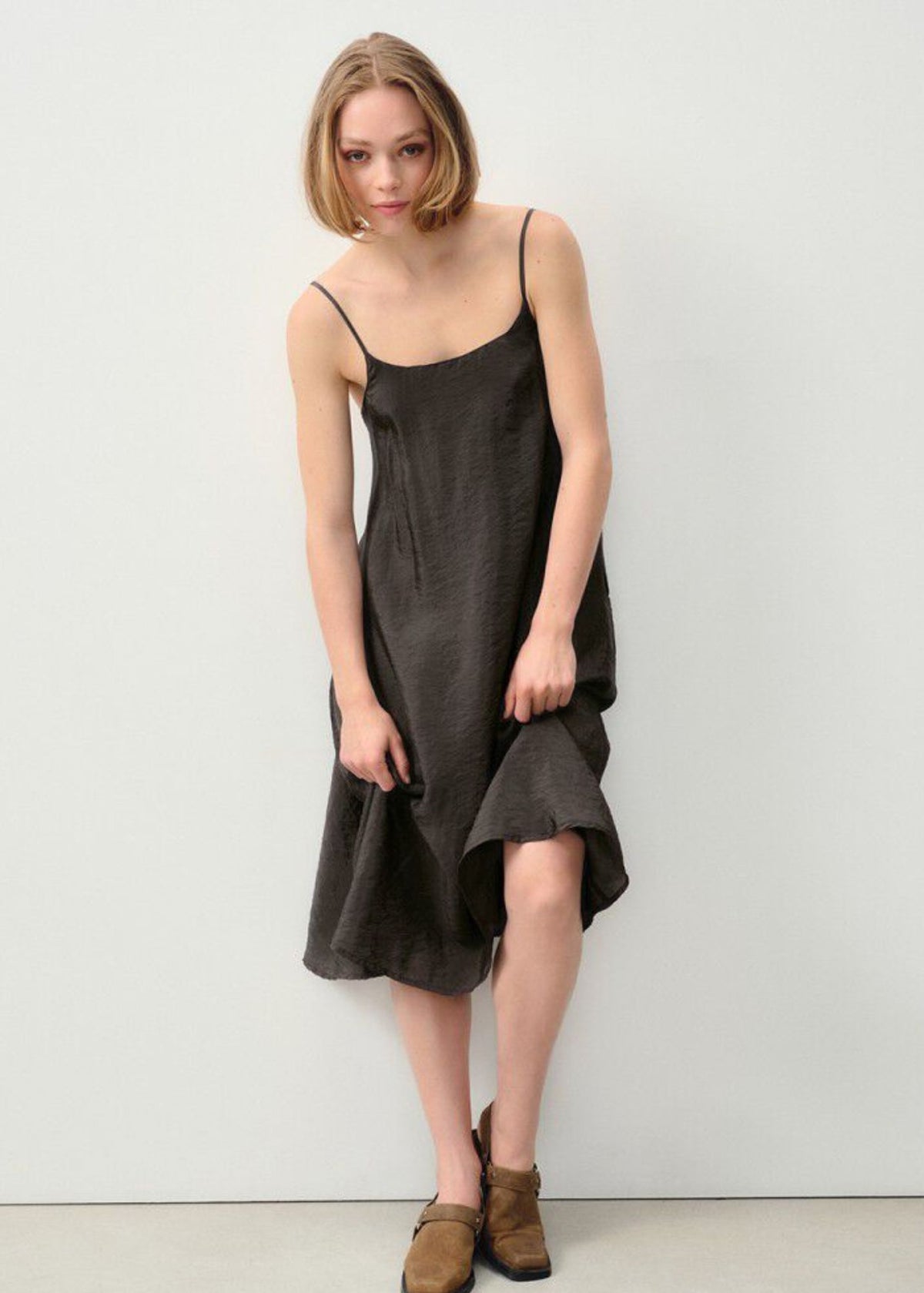 Scarow Dress-Carbone